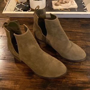 Women's Breckelles AUSTIN-14 Faux Suede Cut Out Riding Bootie